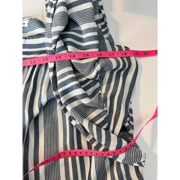 Like New! BeachLunchLounge Blue Striped Flutter Sleeve Naomi Blouse - Medium - Picture 10 of 11